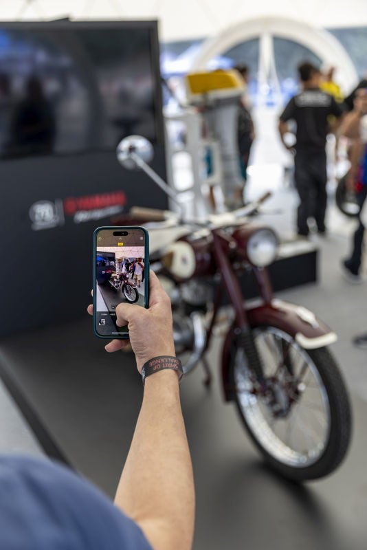 Yamaha fa il pieno a Varano: 5mila in pista per i 70 anni